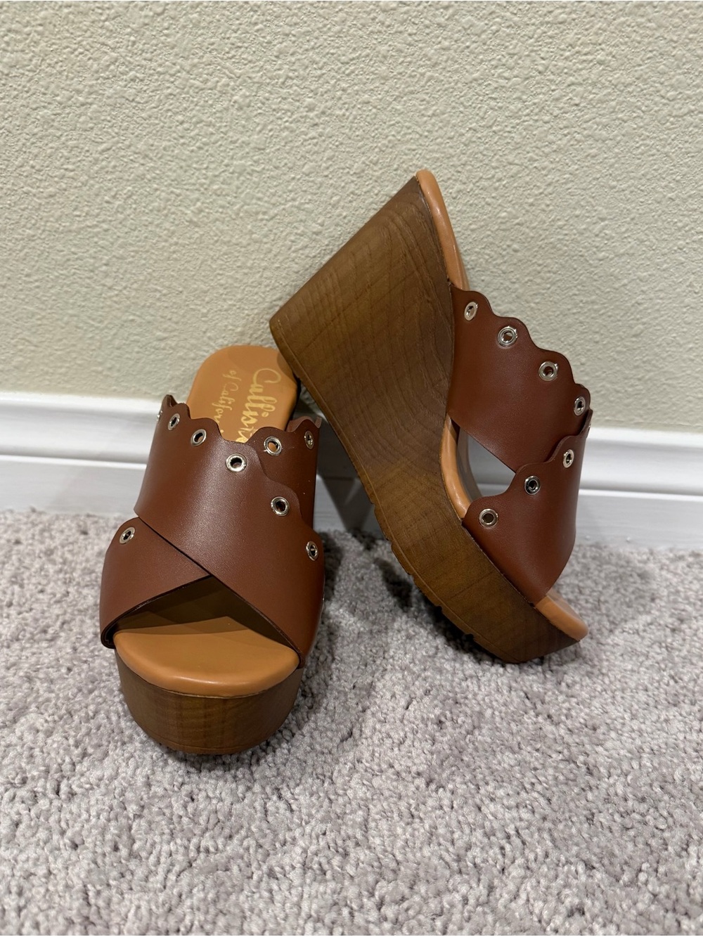 NEW! Callisto Of California Darcii Open Toe Casual Platform Sandals, Cognac